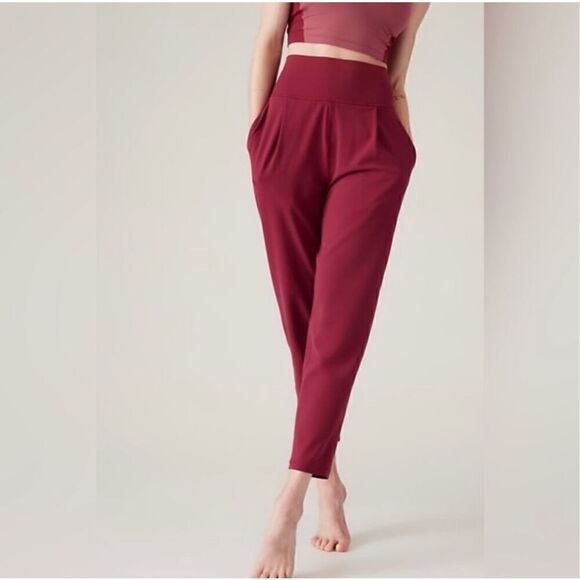 Athleta Pants - Athleta Elation Pant Coffee Berry small new